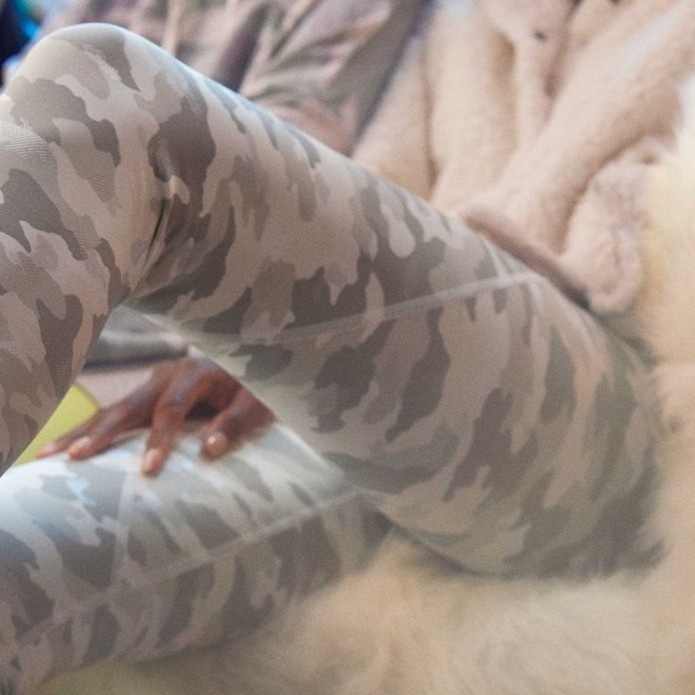Aerie Move Camo High Waisted Legging sz M
